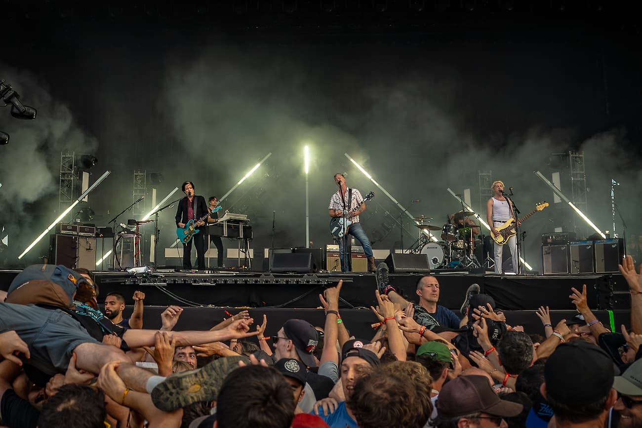 Queens of The Stone Age  - alpyz