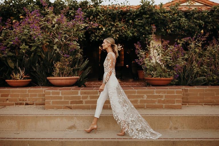 Finding Your Dream Elopement Dress: 12 Best Designers & Shops - Seattle Wedding & Destination Photographer | Finding Your Dream Elopement Dress: 12 Best Designers & Shops - Seattle Wedding & Destination Photographer |