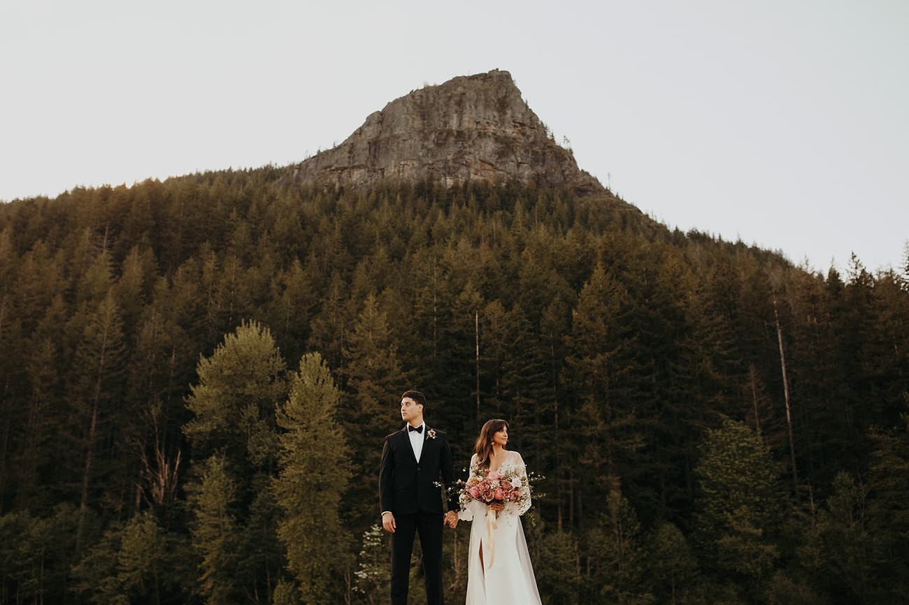 Woodsy Styled Bridal Session with The Dress Theory Seattle - Seattle Wedding & Destination Photographer | Jordan Woodsy Styled Bridal Session with The Dress Theory Seattle - Seattle Wedding & Destination Photographer | Jordan